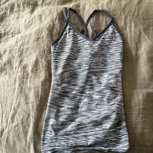 AVIA workout top - gray